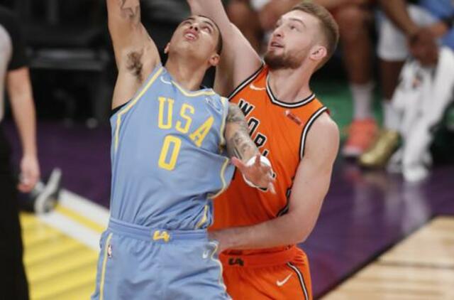 NBA „Kylančių žvaigždžių“ rungtynes laimėjo „Pasaulio“ komanda su Domantu Saboniu