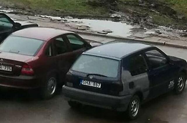 Paliko netvarką ir pasišalino