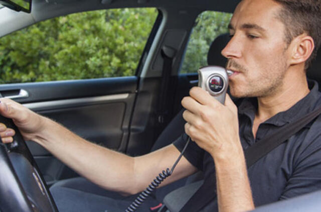 Įteisino  užraktus, kurie neleis užvesti automobilių