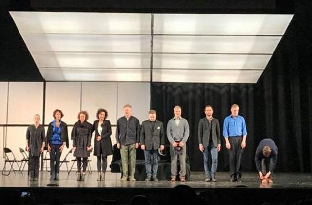 Oskaras Koršunovo „Žuvėdra“ skraido po Kiniją