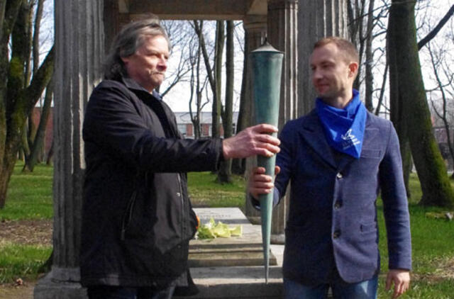 Skulptūrų parke - tradicinė „Vynerio arbatėlė“