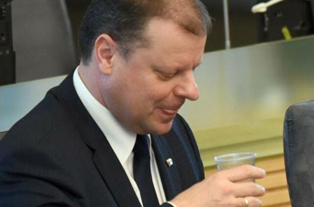 Premjeras: kitąmet vidutinis atlyginimas pasieks 1000 eurų