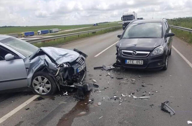 Ar įstengsime sustabdyti karą keliuose?