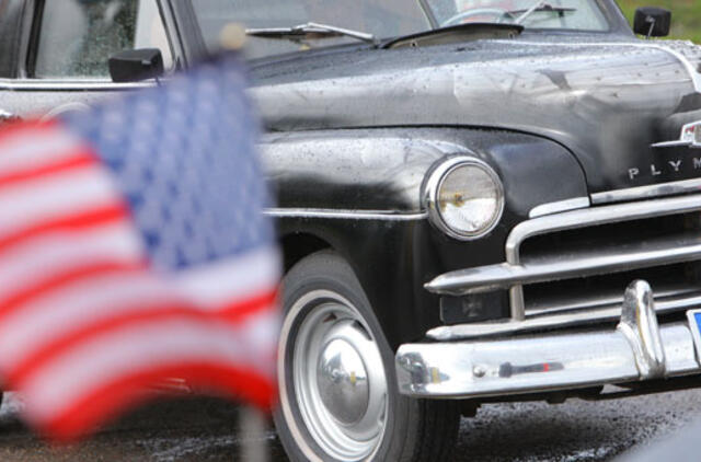 Atvėrė kelią apgadintiems automobiliams iš JAV