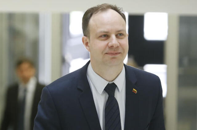 Aurelijui Verygai adresuotos „dovanos“ turinį tiria tarnybos