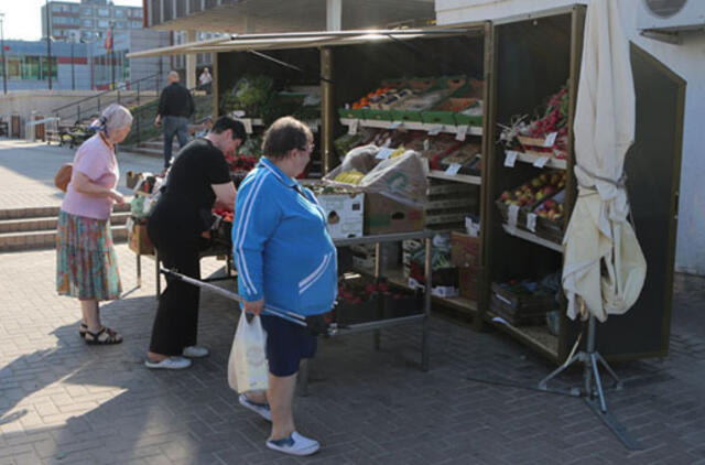 Gatvės prekeivius perkėlė į kioskelius