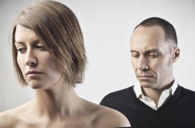 Kodėl moterys nori patikti daugumai vyrų