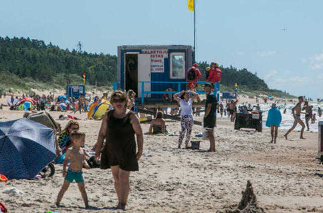 Palanga laukia antplūdžio: gelbėtojai primena, jog Baltija klastinga