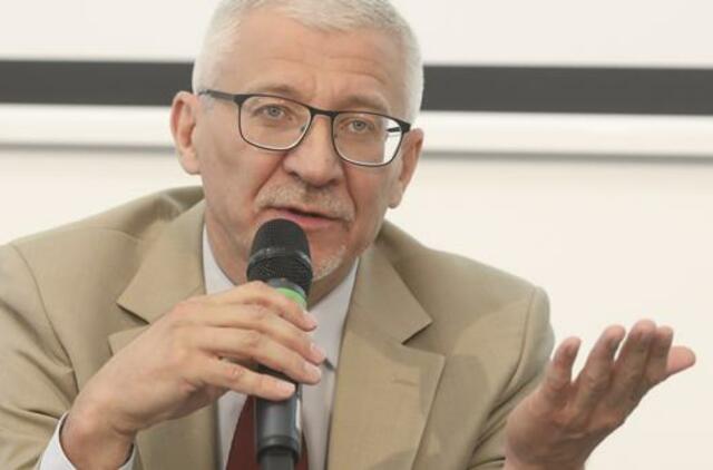 Boguslavas Gruževskis apie socialinę paramą: pamaitinti yra norma, reikia grąžinti žmogiškumą