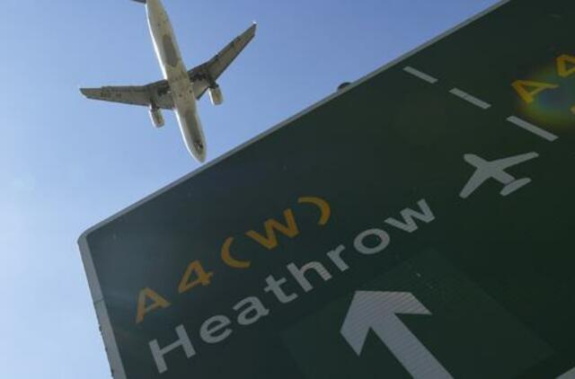 Britų parlamentas balsavo už Londono Hitrou oro uosto plėtrą