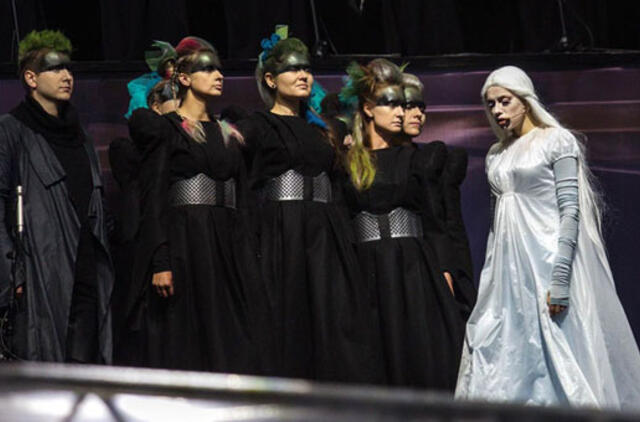 Eglė ir Žilvinas visai kitame kontekste