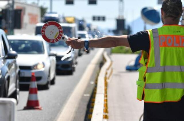 Europarlamentarai kritikavo pustuštę stiklinę