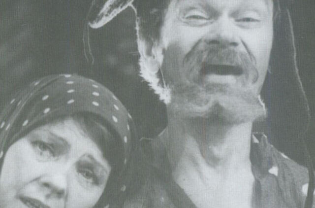 Klaipėdos akvarelės: namai ir žmonės (540)