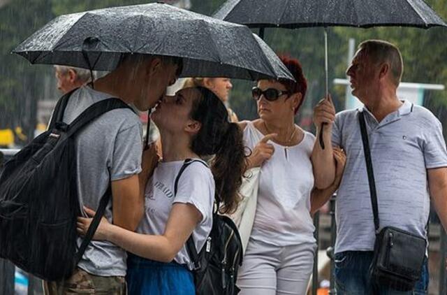 Lietus nesugadino Jūros šventės dalyvių nuotaikos