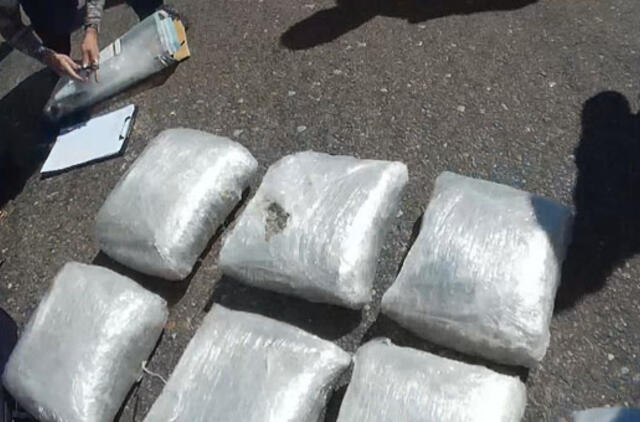 Pareigūnai sučiupo narkotikų kontrabandininkus (video)