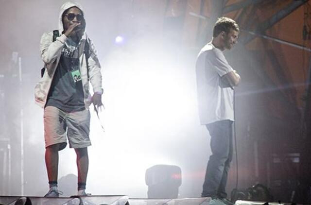 Roskildės festivalyje nuo scenos nukrito su grupe „Gorillaz“ koncertavęs reperis