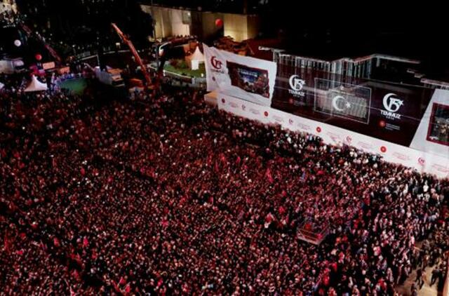 Turkija paminėjo antrąsias žlugusio pučo metines