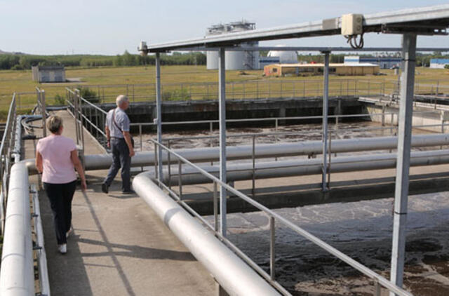 Nepasitikėdami valdžia patys ieško smarvės šaltinių