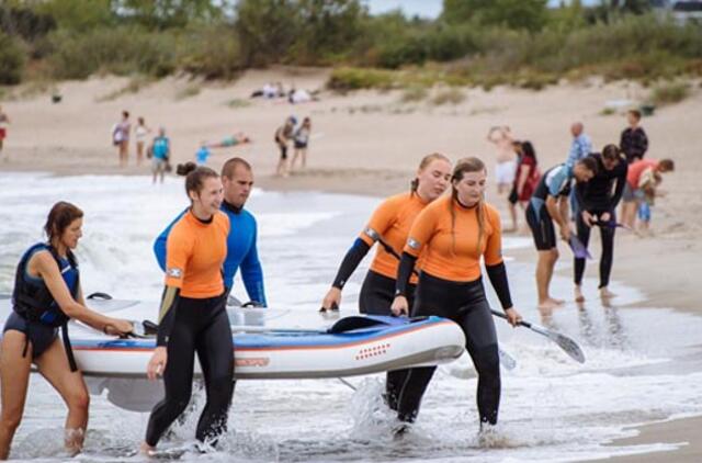 Šimtai vandens sporto naujokų Baltijos jūroje jautėsi it vandenyne