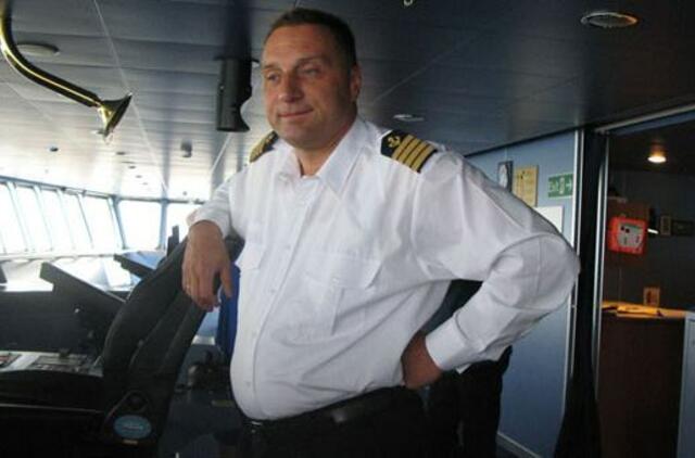 Ar laivo kapitonas gali tuokti žmones laive?