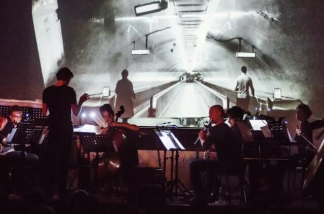 Festivalio pradžia su „Minimalia gravitacija“