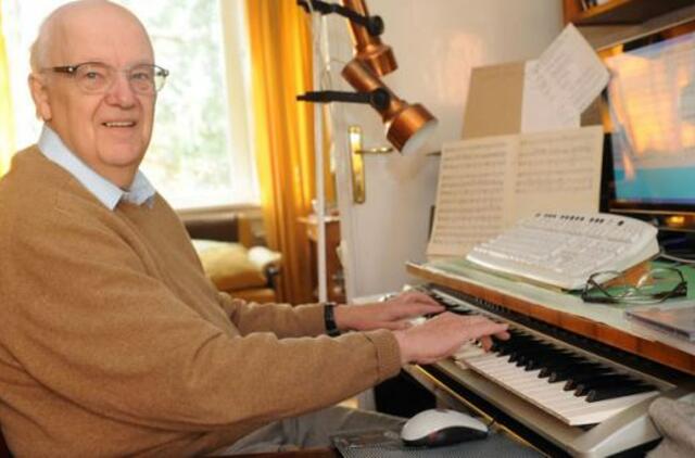 Klaipėdos akvarelės: namai ir žmonės (547)