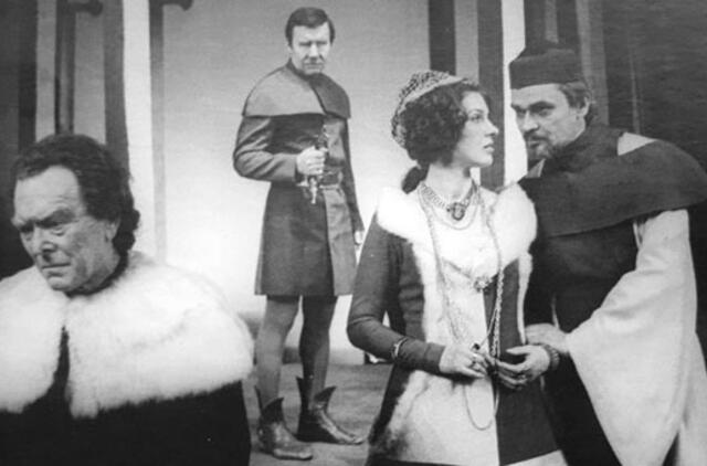 Klaipėdos akvarelės: namai ir žmonės (550)