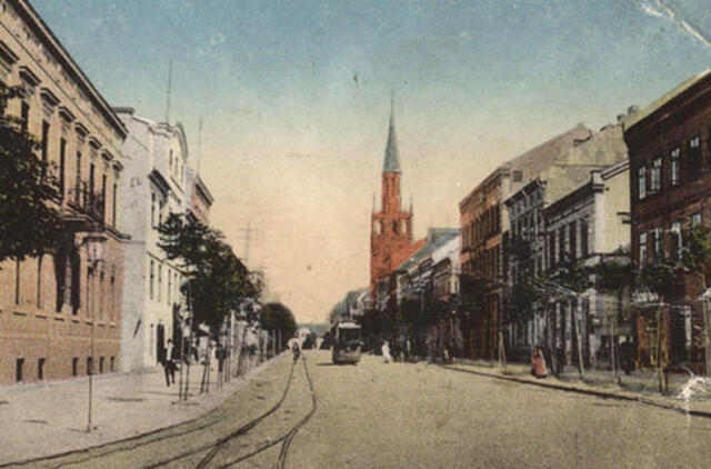 Klaipėdos akvarelės: namai ir žmonės (551)