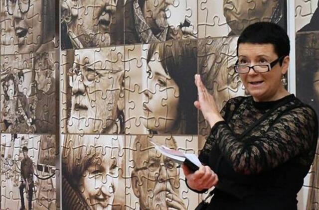 Parodos: „Išrinktieji“ – Klaipėdoje, „Spindulys esmi begalinės šviesos“ – Šilutėje