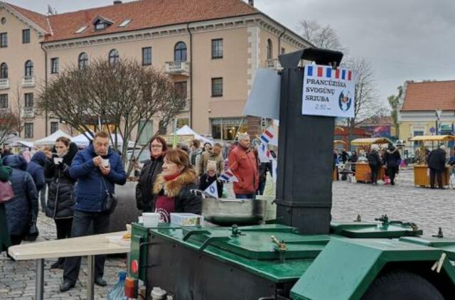 Božolė šventėje populiariausia buvo svogūnų sriuba