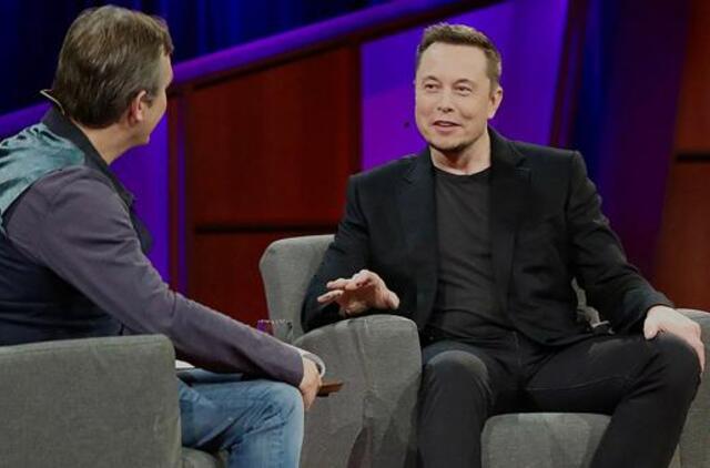 E. Muskas po septynerių metų nori gyventi Marse