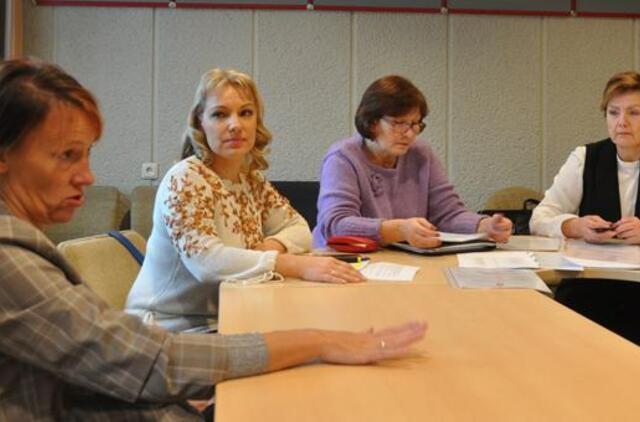 Įskaudinti mokytojai svarsto kreiptis į teismą