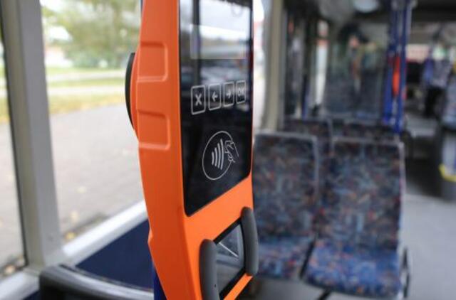 Oranžiniai skaitytuvai suerzino žmones