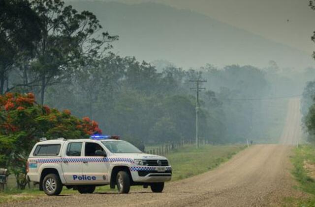 Rytinėje Australijos pakrantėje siaučia dideli miško gaisrai