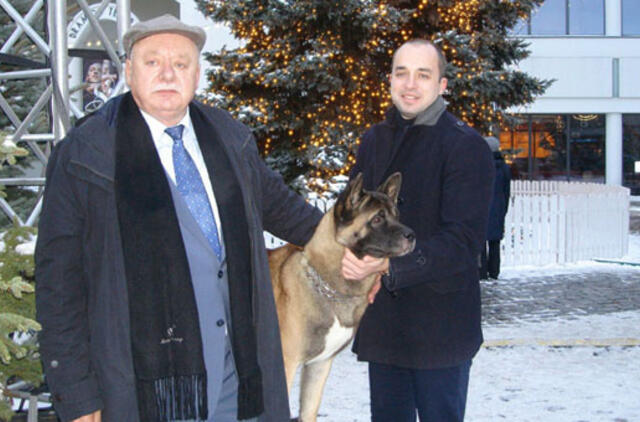 Klaipėdos akvarelės: namai ir žmonės (560)