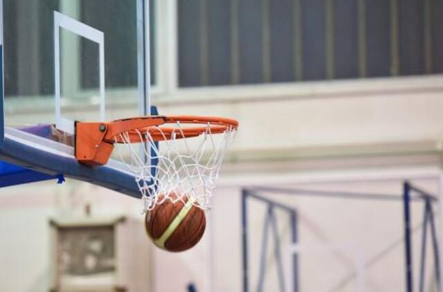 Krepšininko J. Valančiūno indėlis į „Raptors“ pergalę - 16 taškų