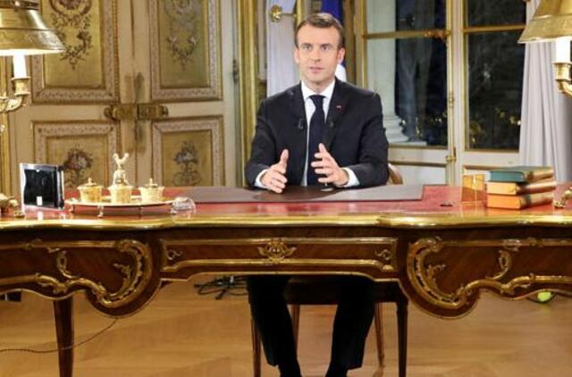 Prancūzijos prezidentas E. Macronas kreipėsi į tautą