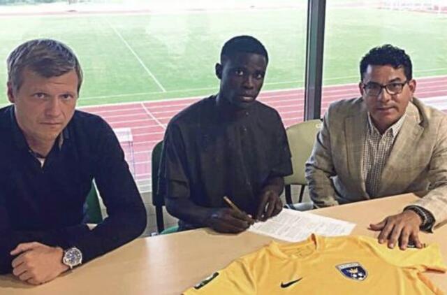 Sukčiai pusę metų mulkino Palangos futbolo klubą