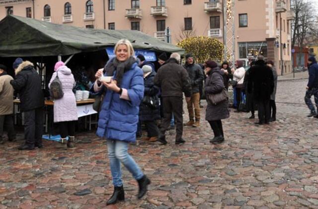 Teatro aikštė pakvipo tradicine žuviene