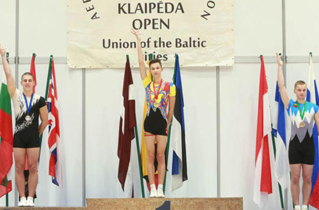 Uostamiestį sudrebino 12 šalių gimnastai