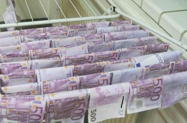Nuo šeštadienio 500 eurų banknotai nebebus leidžiami