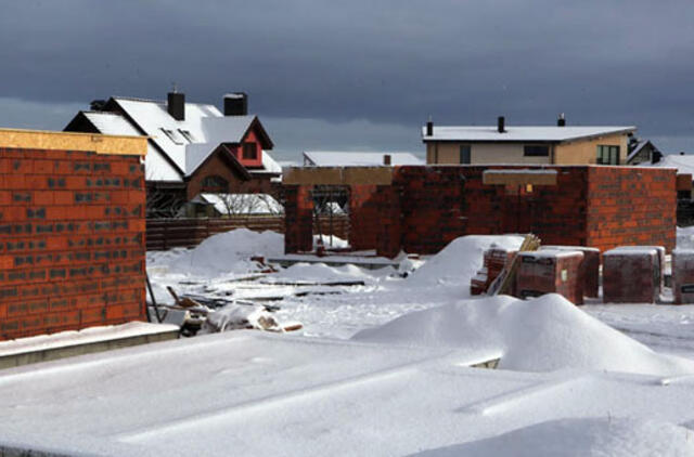 Slengių gyventojai abejoja dviejų namų statybų teisėtumu