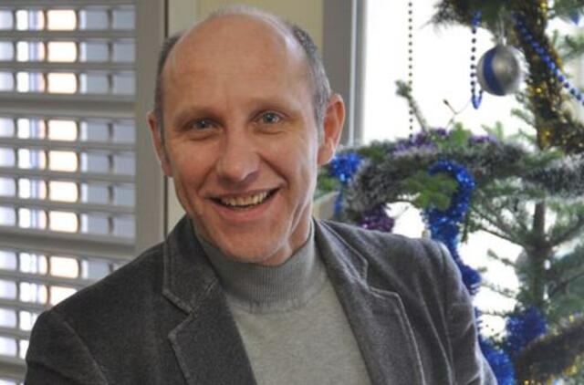 "Tarp "geležių" savęs nerealizuosi. Poezija - kas kita"