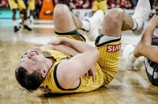 Jonas Mačiulis patyrė traumą, o AEK klubas pralaimėjo Bamberge