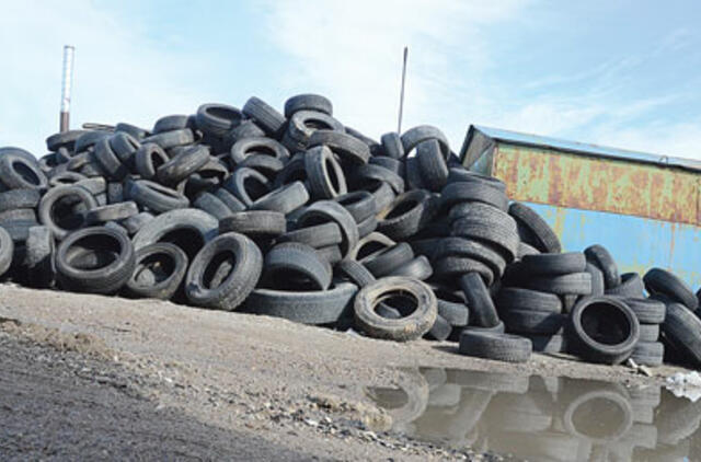 Kretingoje supylė kalną padangų