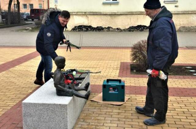 „Limarko“ dovanotas „Svajoklis“ grįžo į savo vietą