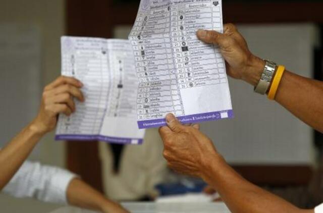 Rinkimus Tailande netikėtai laimi karinė stovykla