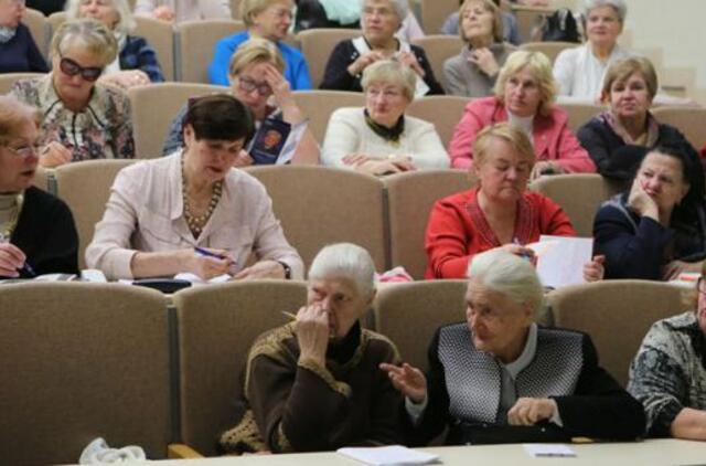 Senjorai grįžta į studijų suolą