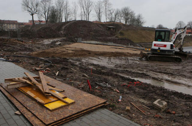 Skundžiasi dėl paliktų statybinių medžiagų