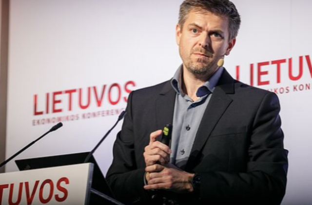 Yra šalis, kur žmonės galėtų nedirbti ir gauti 25 tūkst. eurų per metus